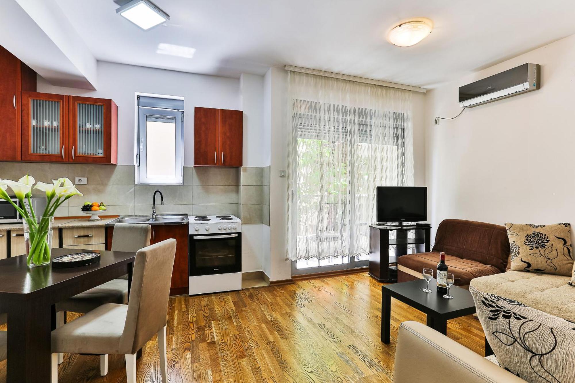 City Montesun Apartments 2 Budva Bagian luar foto