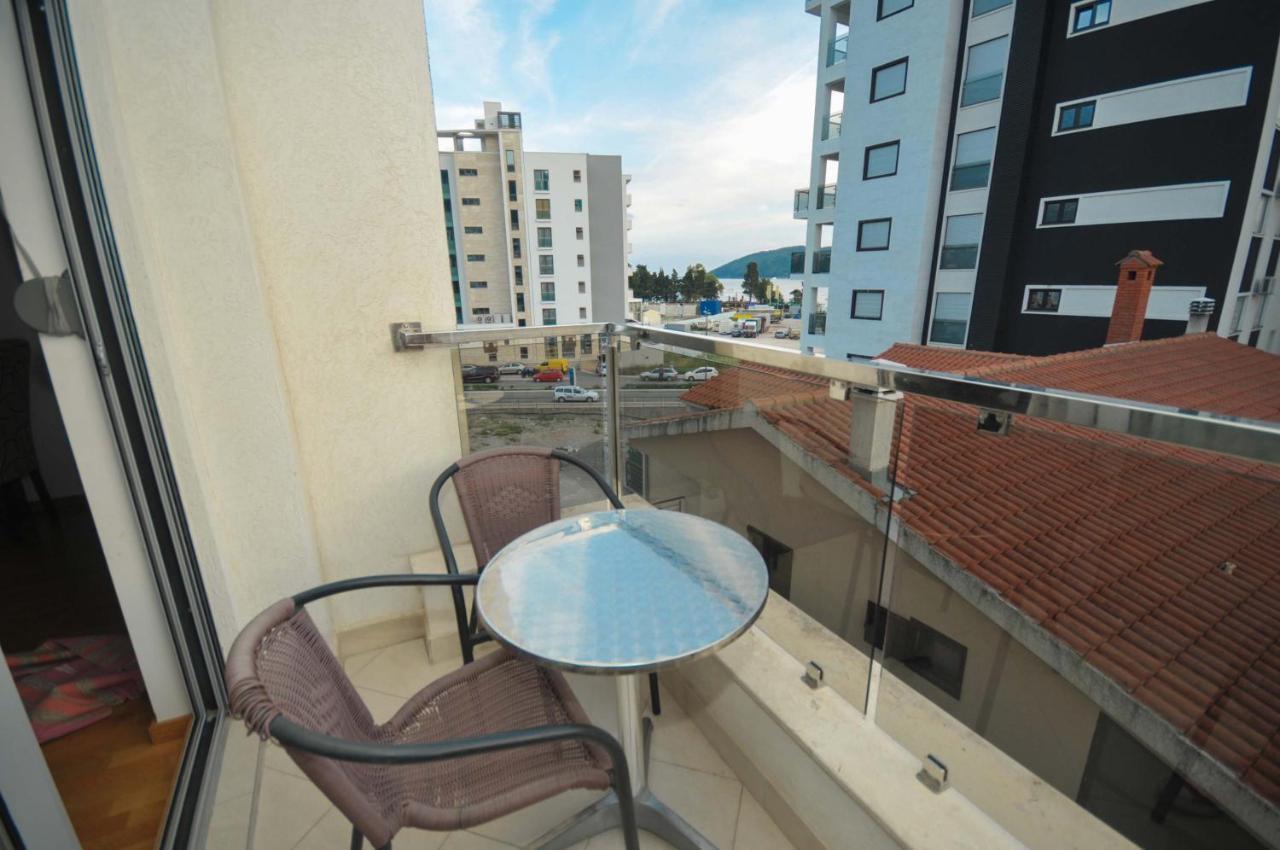 City Montesun Apartments 2 Budva Bagian luar foto