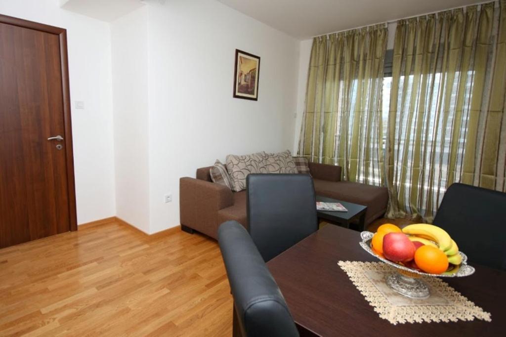 City Montesun Apartments 2 Budva Bagian luar foto